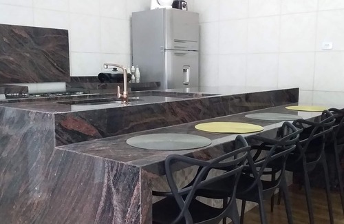 Peruibe House | Villa with swimming pool, barbecue and lots of greenery, close to the beach