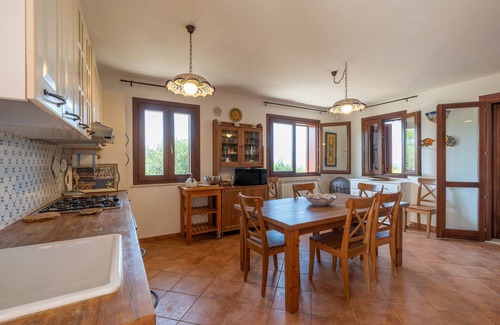 Partinico Villa | Villa 'Zagara' with pool, garden, terrace and Wi-Fi