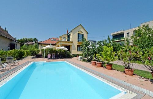 Balatonfured Apartment | Villa Zsófia