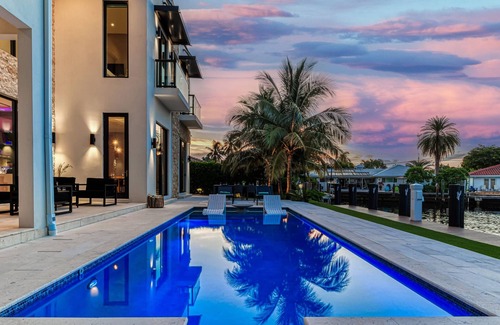 East Fort Lauderdale House | VillaBella Ultra LUXE 100ft Waterfront Villa 5Min2Beach