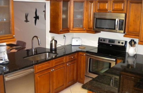 Sarasota Villa | Village Des Pins in Sunny Sarasota