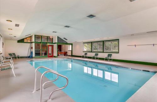Stowe Area House | Village Green 10C