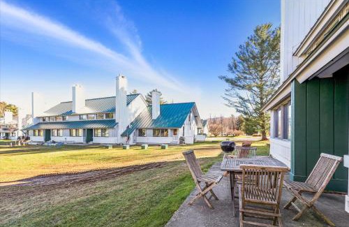 Stowe Area House | Village Green 4D