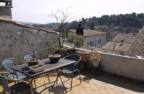 Peypin-d'Aigues House | Village House in a Hamlet