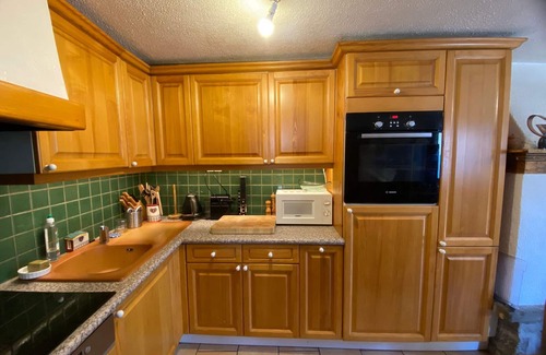 Les Allues House | Village house in Allues near shops and gondola for 6 pers.