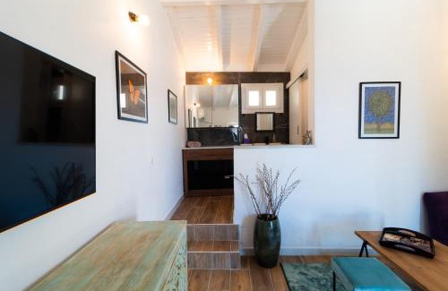 Spartylas Apartment | Villaluminosa
