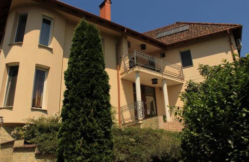 Miskolc-Tapolca Bed & Breakfast | Villamerica