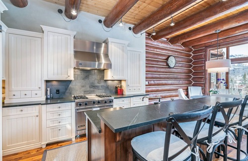 Mountain Village House | Villas At Tristant 137 by AvantStay | Ski In/Out w/Panoramic Views & Hot Tub