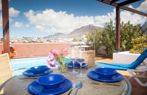 Playa Blanca Resort | Villas Las Marinas