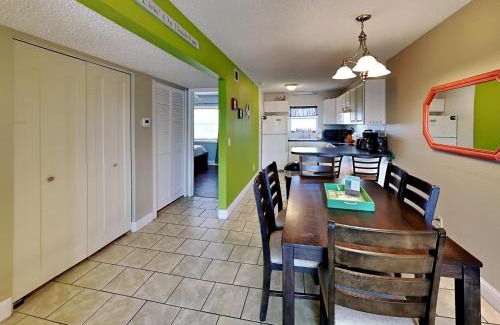 Pensacola Beach Apartment | Villas on the Gulf #A4