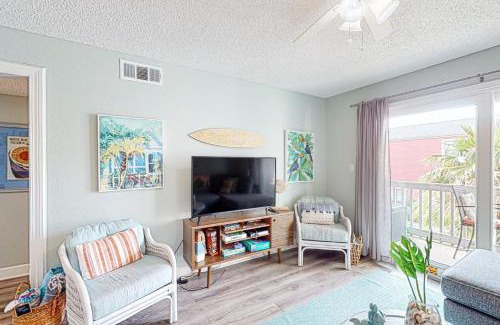 Pensacola Beach Apartment | Villas on the Gulf A1