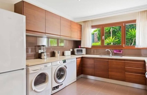 Marbella City Centre Cottage | Villas puerto banus marbella by Lodgerstrip budget holidays