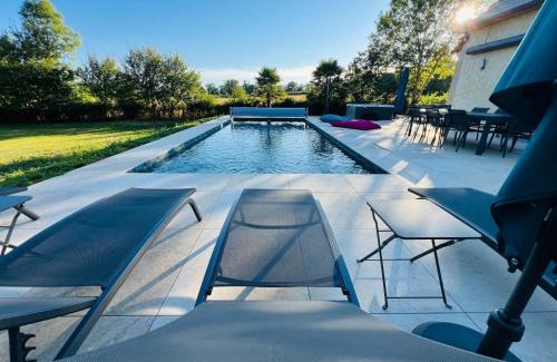 Roussennac Villa | Villaveyron