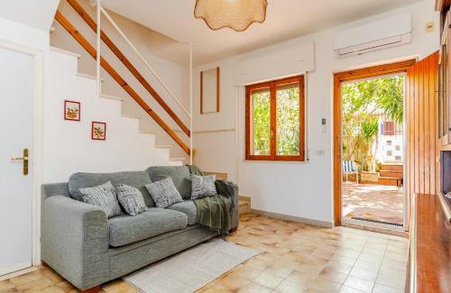 Scaro-Reggio-Scornavacca-Vardano Apartment | Villetta see view, terrace, garden