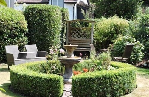 Porlock Cottage | Vine Cottage - Ensuite at The Gables