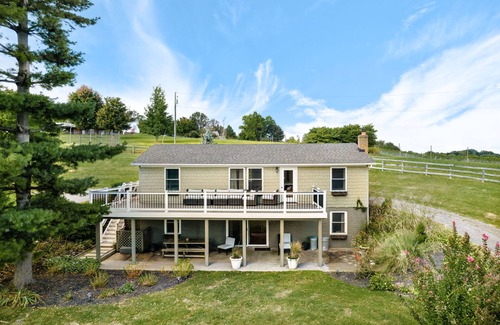 Blue Ridge Cottage | Vineyard Cottage at Tranquility Farm