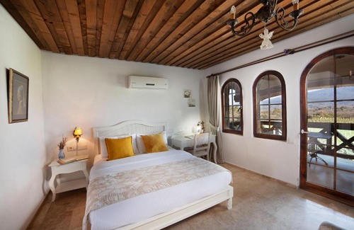 Selcuk House | VINIFERA VINEYARDS HOTEL