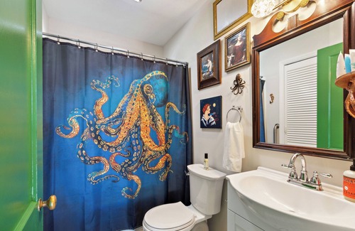 Pooler House | Vintage 1940 Cottage with Quaint Charm