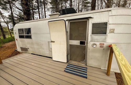 Floyd House | Vintage Camper in Floyd VA!