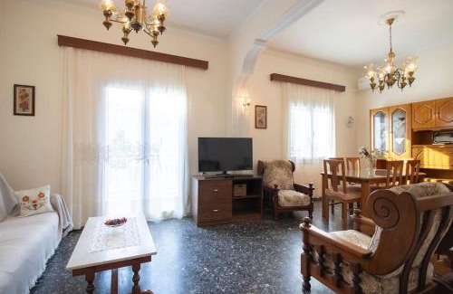 Heraklion Apartment | Vintage Charm Apt near Centre