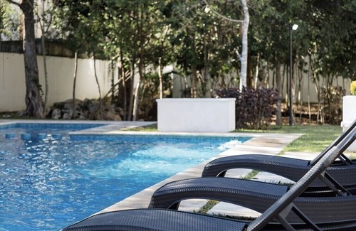 Puerto Juarez Apartment | Vintage Charm,Private 2bed,1bath Apt, Ground floor! Great shade!