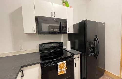Mayville Apartment | Vintage Chic 1-bedroom apartment in Mayville near Horicon Marsh EAA