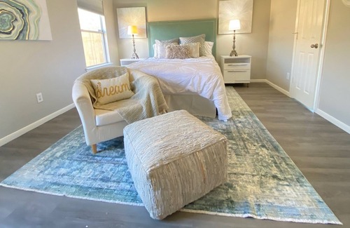 Barker House | Vintage chic escape in Katy
