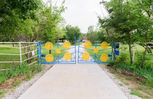 Bartonville Other | Vintage Home on Spacious 30-Acre Ranch w/Animals