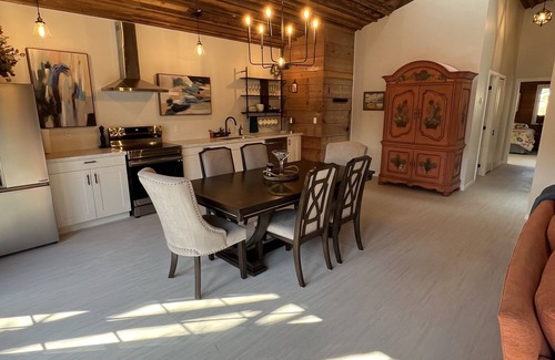 Beamsville House | Vintage Roost at Fleming Farms