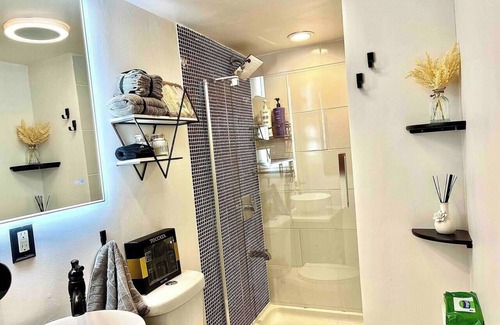 Morro Hills Other | Vintoca Private Oasis Suite Farm Retreat, Private Bedroom & Bathroom Grove, Pool & City View