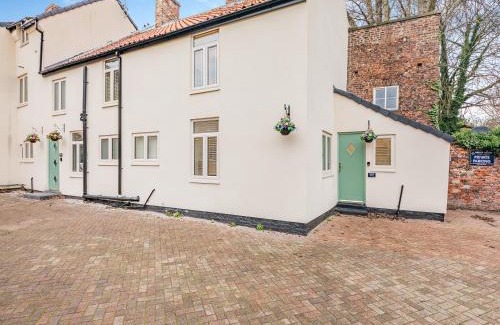 Yarm House | Violet Cottage - Uk45968