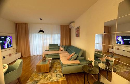 Nis Apartment | Violet deluxe