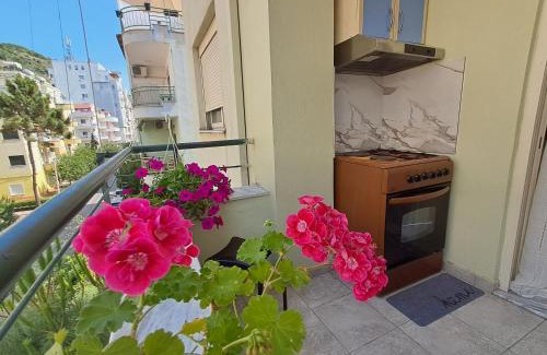 Shkembi i Kavajes Apartment | Violeta's Apartment