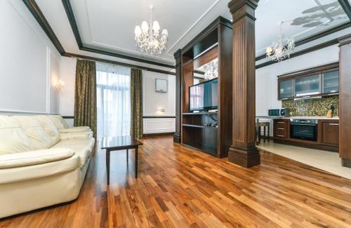Lypky Apartment | VIP apartment. Kreshatik, Maidan Nezavisimosti.