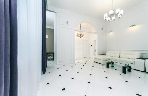Besarabka Apartment | VIP apartment near Kreschatyk, 31а Pushkinska Street