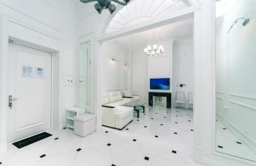 Besarabka Apartment | VIP apartment near Kreschatyk, 31а Pushkinska Street