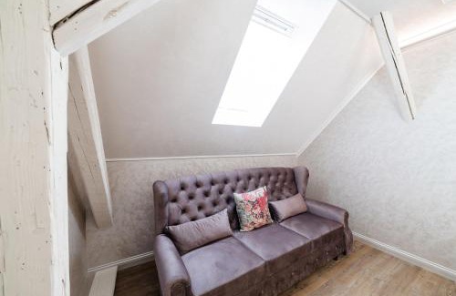 Uzhhorod Apartment | VIP apartment on Duhnovicha street .Free parking.