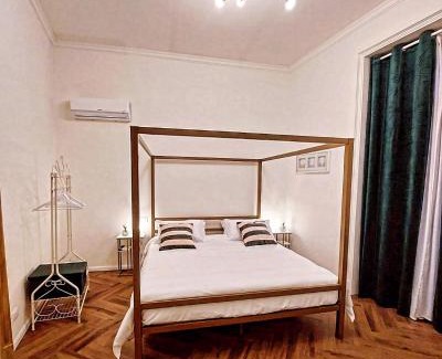 Old Town Apartment | Virdimura Charming House
