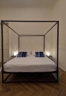 Old Town Apartment | Virdimura Charming House