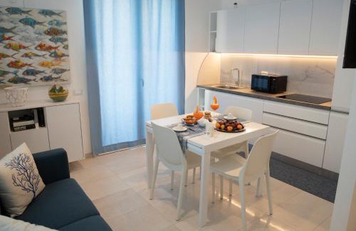 Torre Pali Apartment | Virgilio hosting Casa Nuovissima Vista Mare