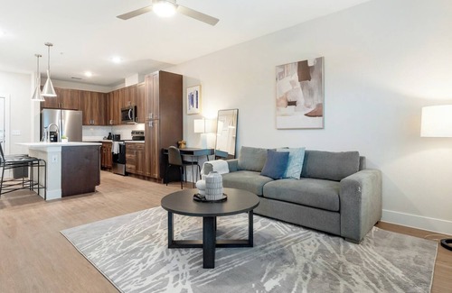 Seguin Apartment | Virginia 1BD 1 - One Bedroom Apartment, Sleeps 2