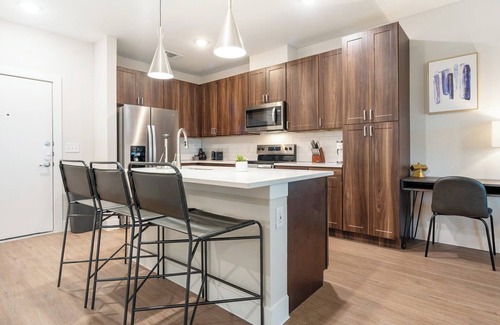 Seguin Apartment | Virginia 1BD 1 - One Bedroom Apartment, Sleeps 2