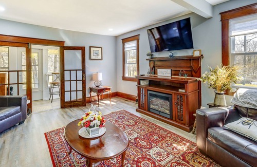 Whitetop House | Virginia Getaway - Deck, Grill & Mountain Views!