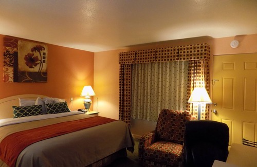 Deerfield Hotel | Virginia Inn