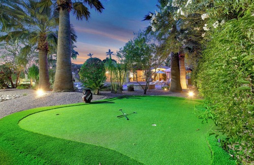 Indio House | Virtual Golf, Pickle+Volley+Basketball+Putting Green+Theatre+Gameroom+Ping Pong