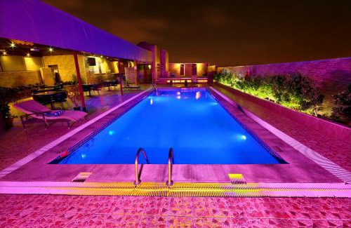 Al Muraqqabat Hotel | Vision Imperial Hotel Formerly Excelsior Hotel Downtown