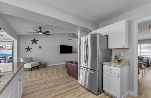 Glendale House | Visit our Arizona Oasis in Glendale!