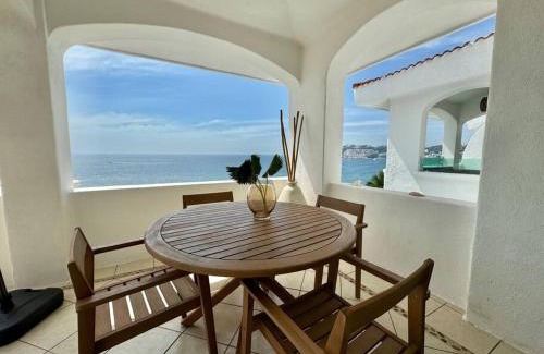 Manzanillo Apartment | Vista al Mar, Terraza y Albercas