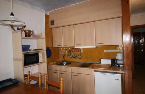 Empuriabrava Apartment | VISTA BAHIA 13 - Apartamento en primera línea de mar a pocos metros del centro de Empuriabrava con aparcamiento.
