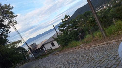 Palhoca House | Vista da Enseada